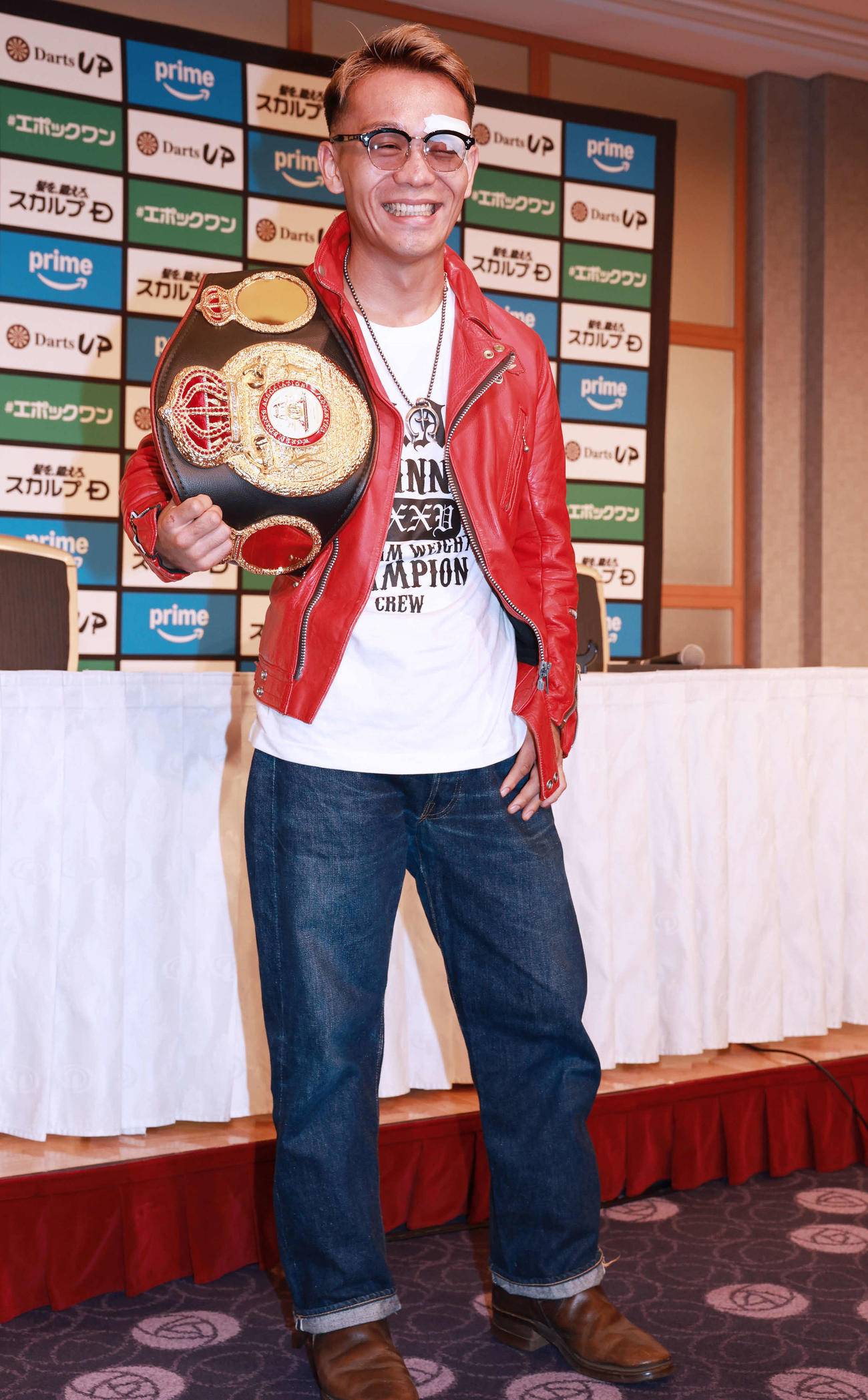 会見を行ったWBA世界バンタム級王者の堤（撮影・野上伸悟）