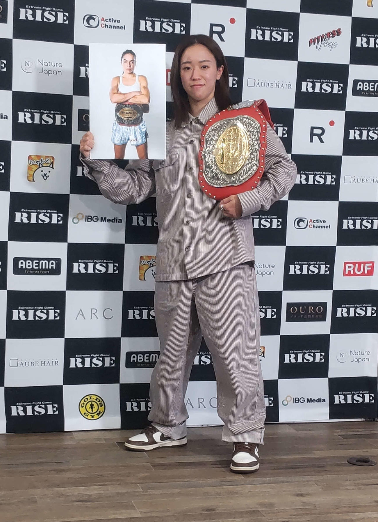 テッサ・デ・コムを相手に同時2階級制覇を狙う小林愛理奈