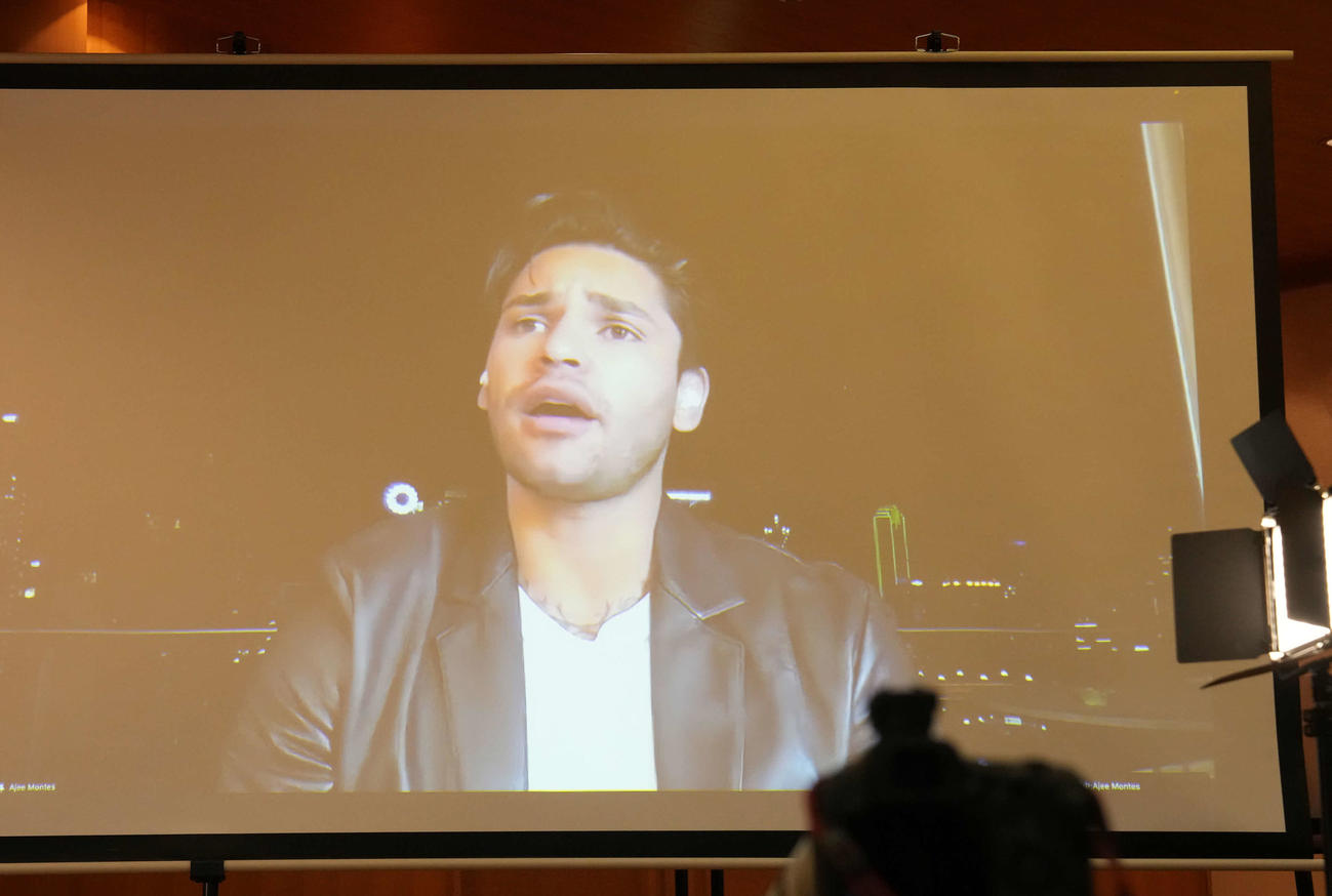 RIZIN DECADE第1部の追加カード、ライアン・ガルシア対安保瑠輝也記者会見にズーム出演するガルシア（撮影・小沢裕）
