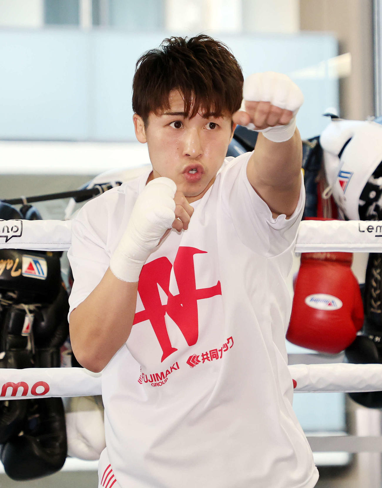 公開練習に臨む井上（撮影・鈴木正人）