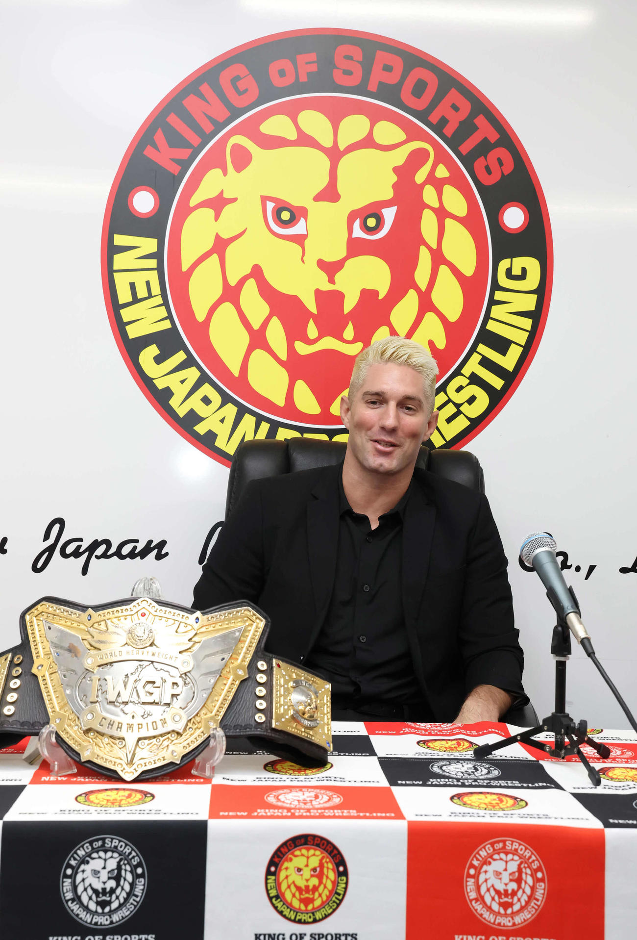 2024プロレス大賞の最優秀選手賞に選ばれて記者会見するザック・セイバーJr．（撮影・丹羽敏通）