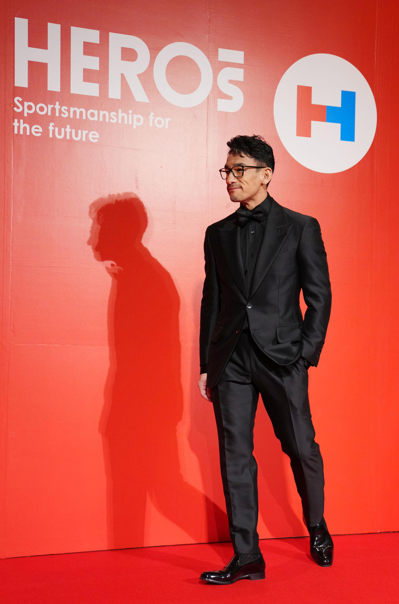 フォトコールに登場した中田英寿氏（撮影・横山健太）