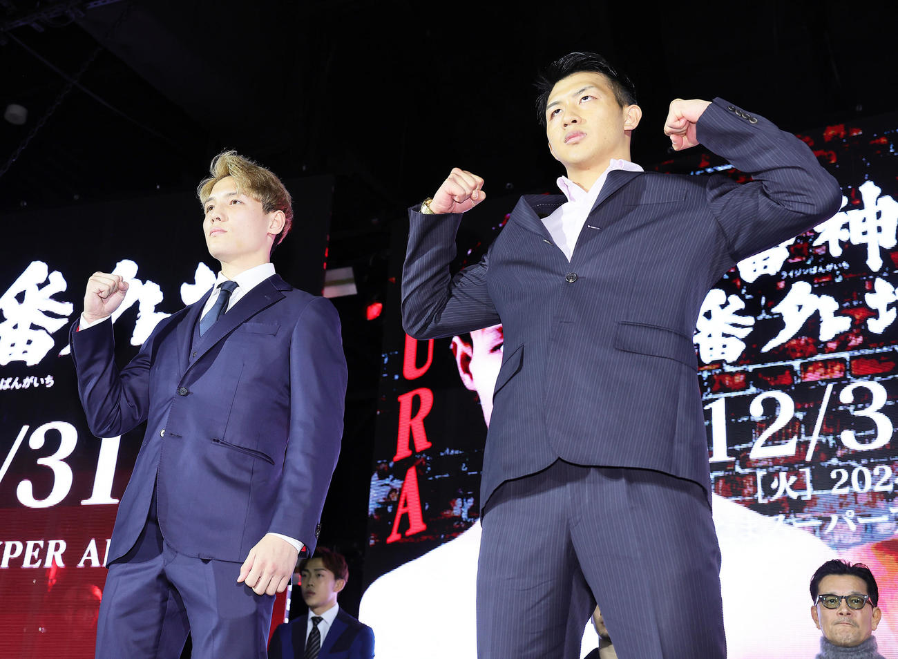 対戦が発表されたYURA（左）と朝久（撮影・足立雅史）
