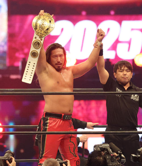 IWGP GLOBALヘビー級新王者に輝いた辻(撮影・中島郁夫)