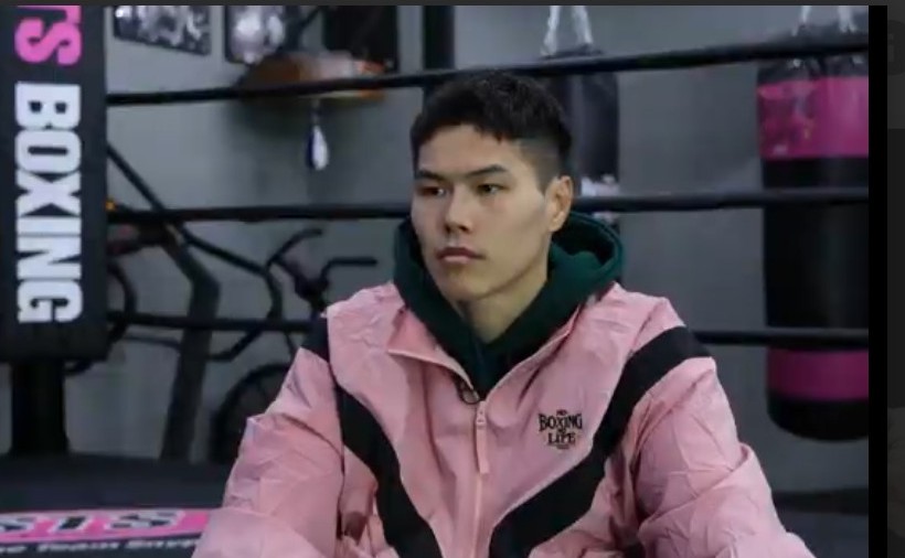 公開練習でインタビューを受けるWBO世界スーパーバンタム級11位キム・イェジュン（Lemino BOXING PR提供）