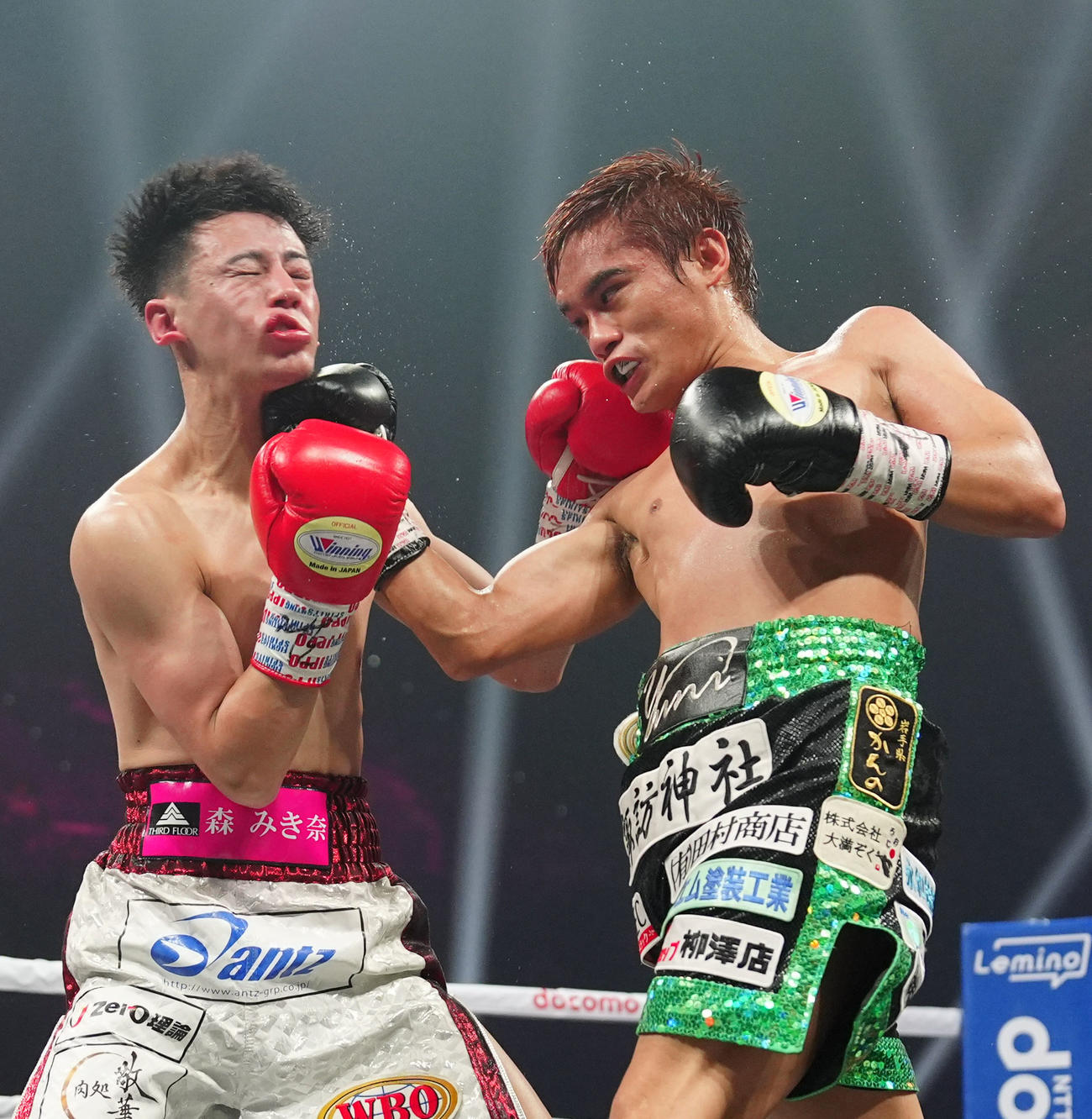 6回、アッパーを決める高田（右）（撮影・江口和貴）