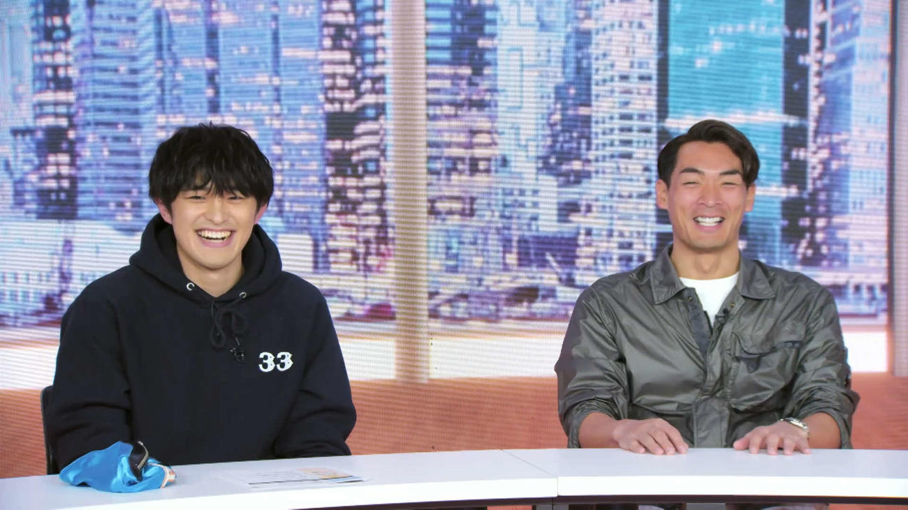 ABEMAの番組に出演した桜庭大世と元サッカー日本代表の槙野智章氏（C）AbemaTV,Inc.