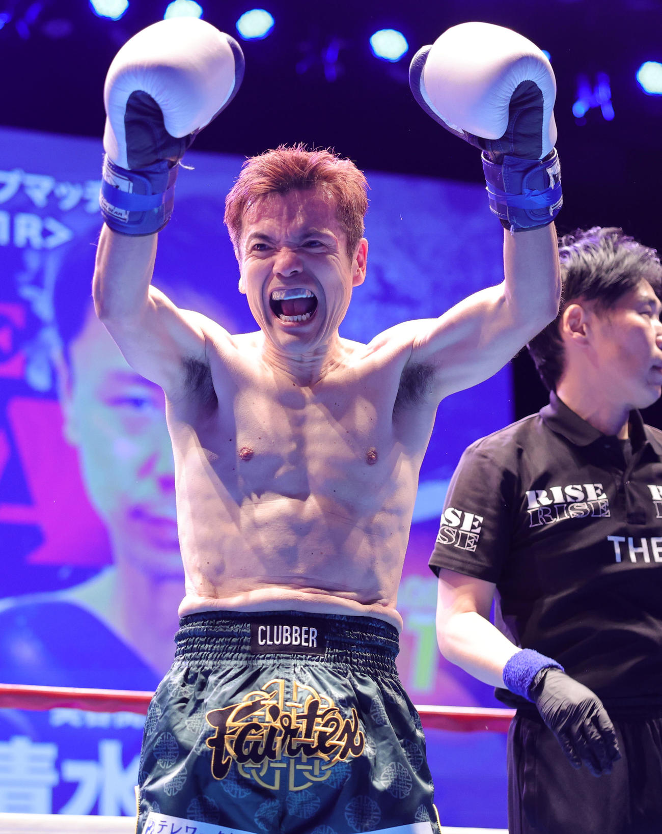 清水秀仁に判定勝ちしたペペTOMMY（撮影・野上伸悟）