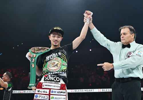 ボクシング】中谷潤人がデビュー30連勝で3度目防衛「みなさん