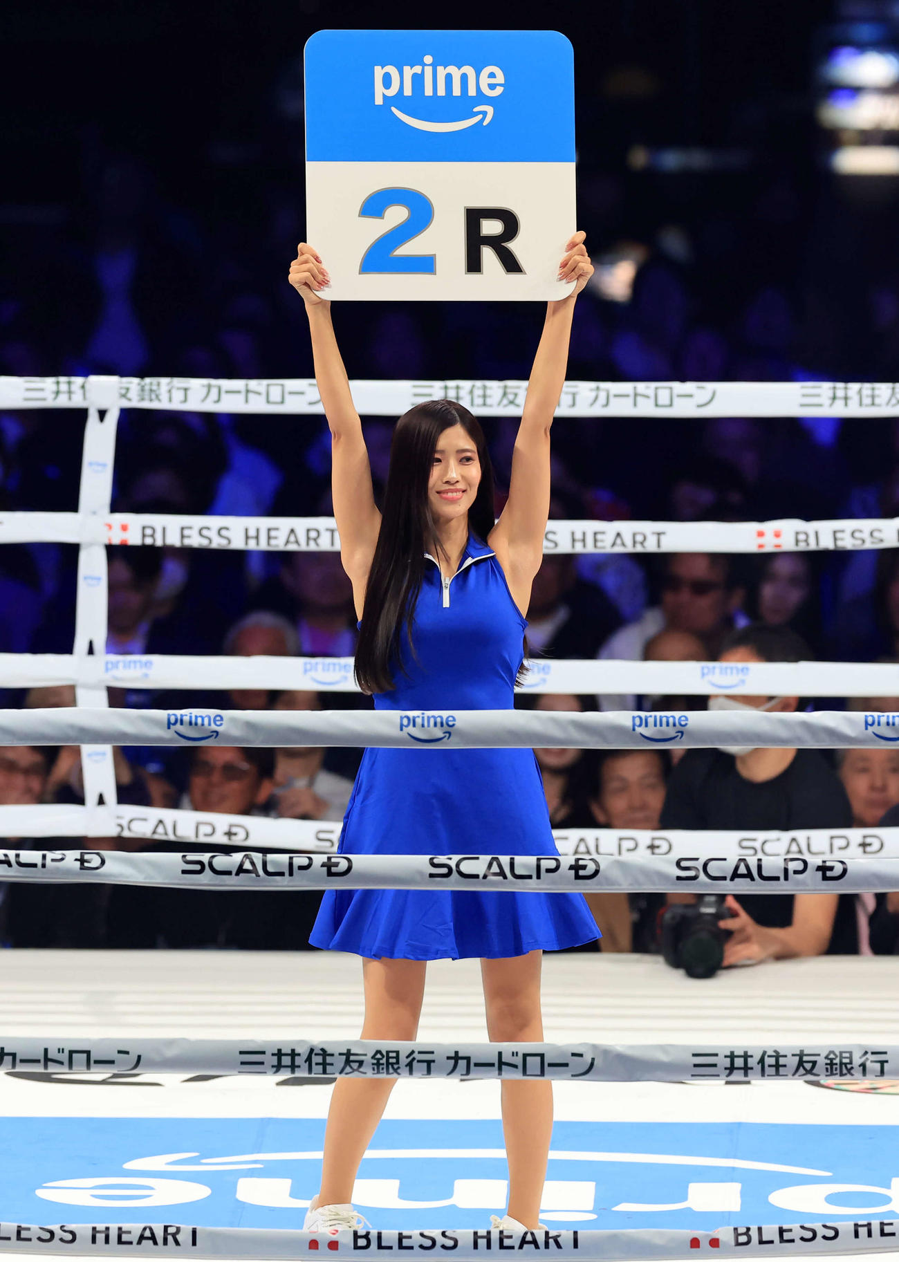 73.2キロ契約体重　ラウンドガールを務めるじゃがぴん（撮影・浅見桂子）