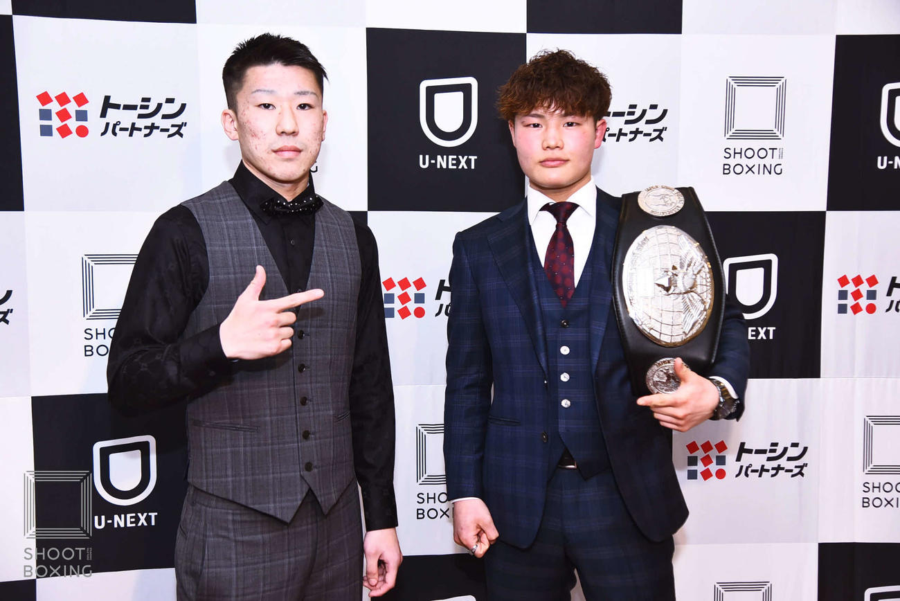 4・12後楽園でSB日本フェザー級王座戦を戦う王者山田彪太朗（右）と挑戦者川上叶（C）SHOOT BOXING