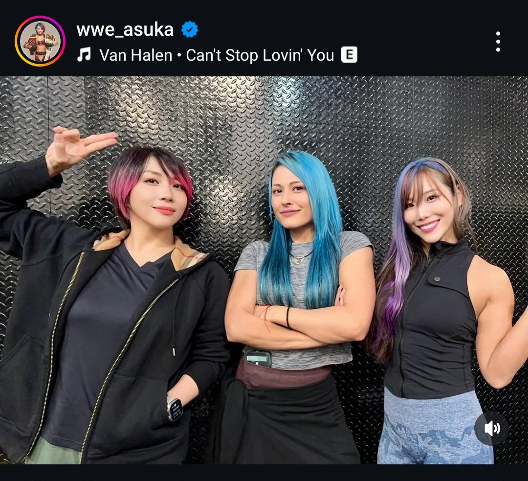 WWEで活躍するアスカ（左端）、ジュリア（中央）、カイリ・セインの豪華3ショット（アスカ公式インスタグラムから）