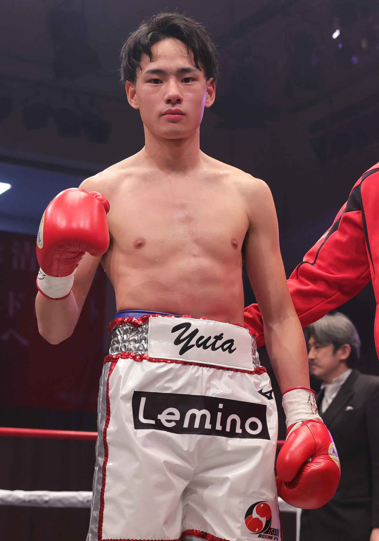 タニヤパット・シーハナンに1回KO勝ちした坂井優太（撮影・野上伸悟）