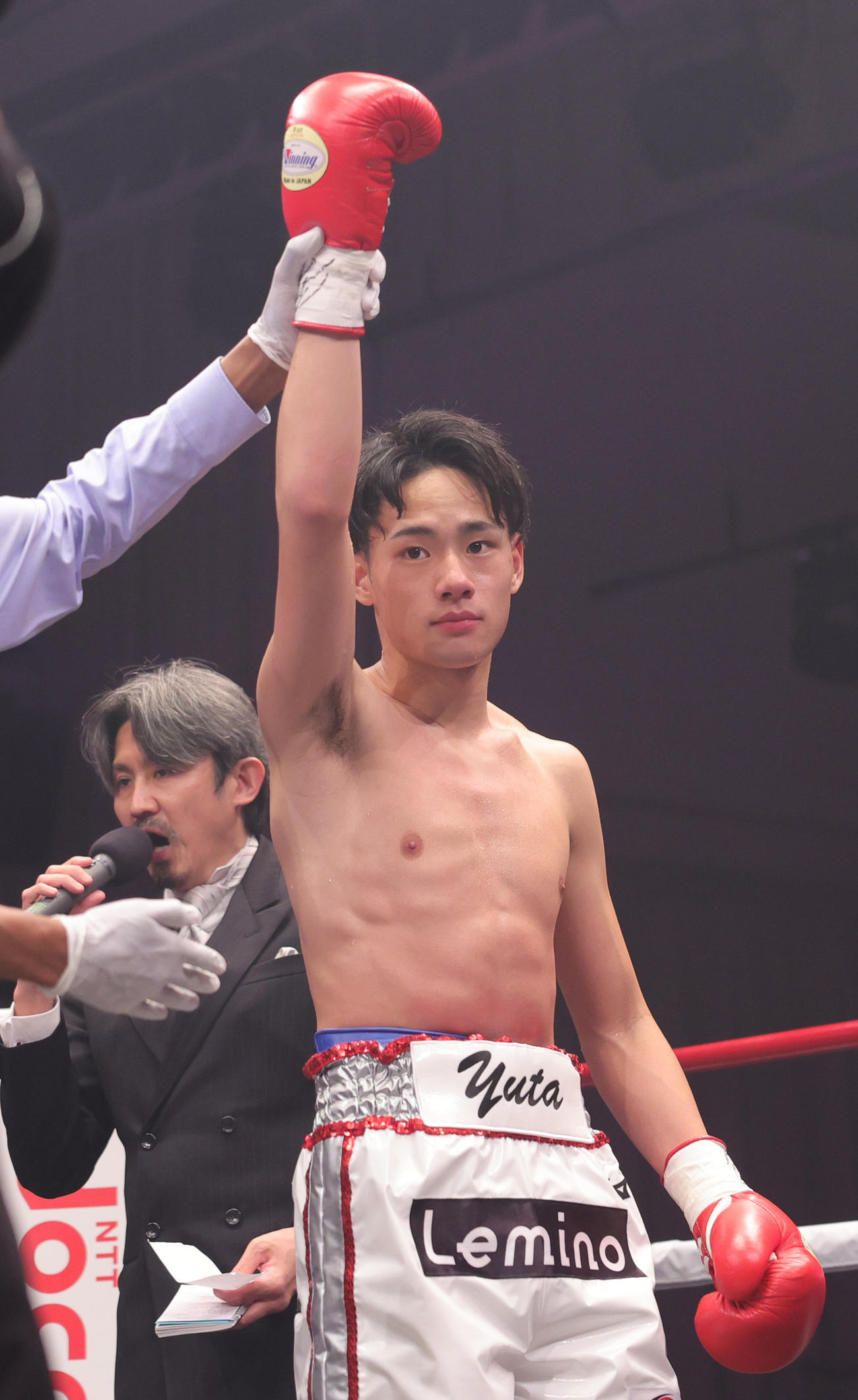 タニヤパット・シーハナンに1回KO勝ちした坂井優太（撮影・野上伸悟）
