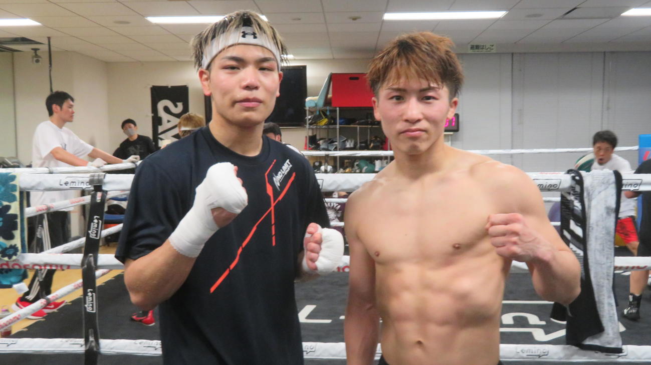日本スーパーフェザー級2位砂川隆祐（左）とのスパーリングに臨んだ4団体統一スーパーバンタム級王者井上尚弥