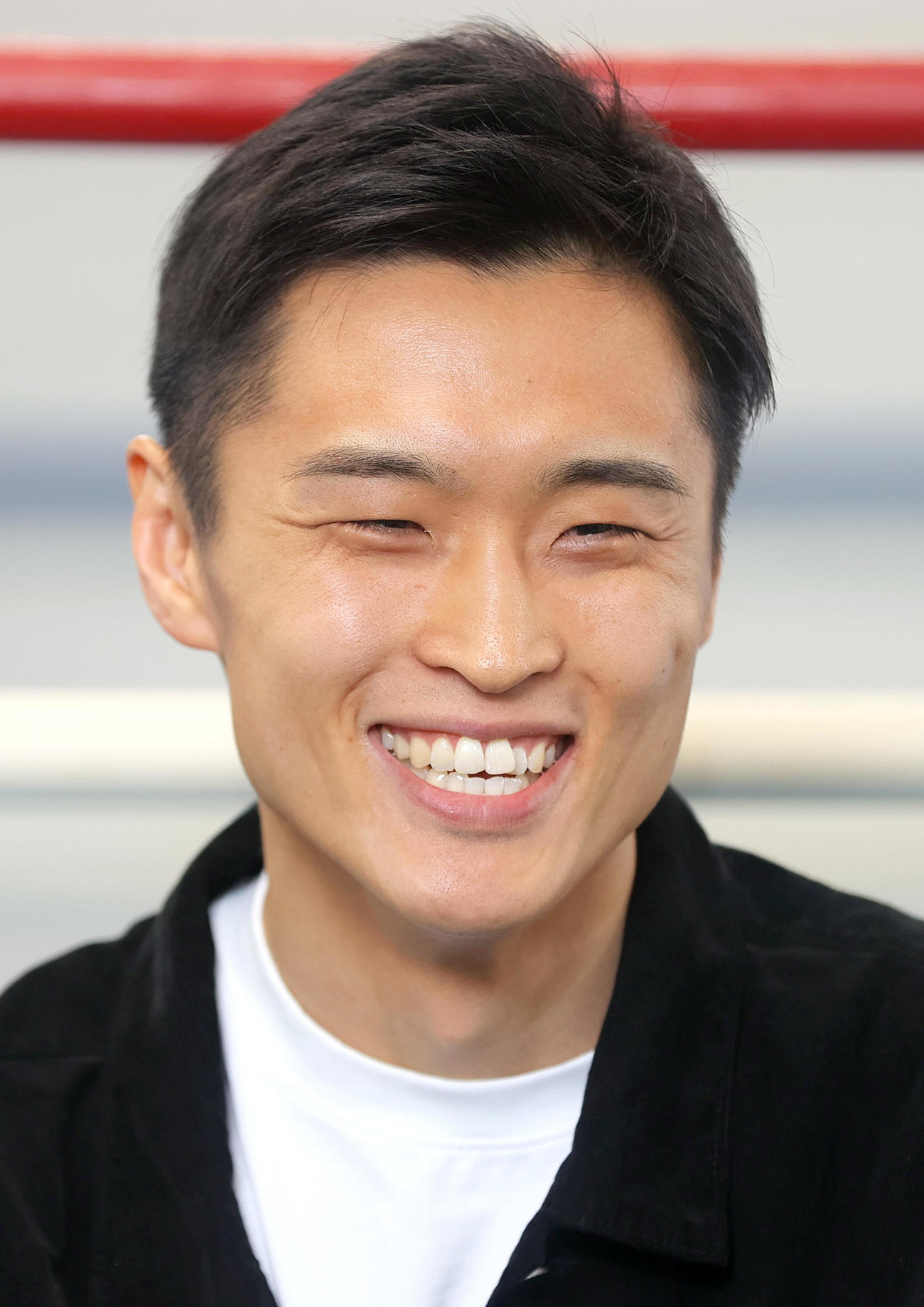 会見でリラックスした表情を見せる西田（撮影・上山淳一）