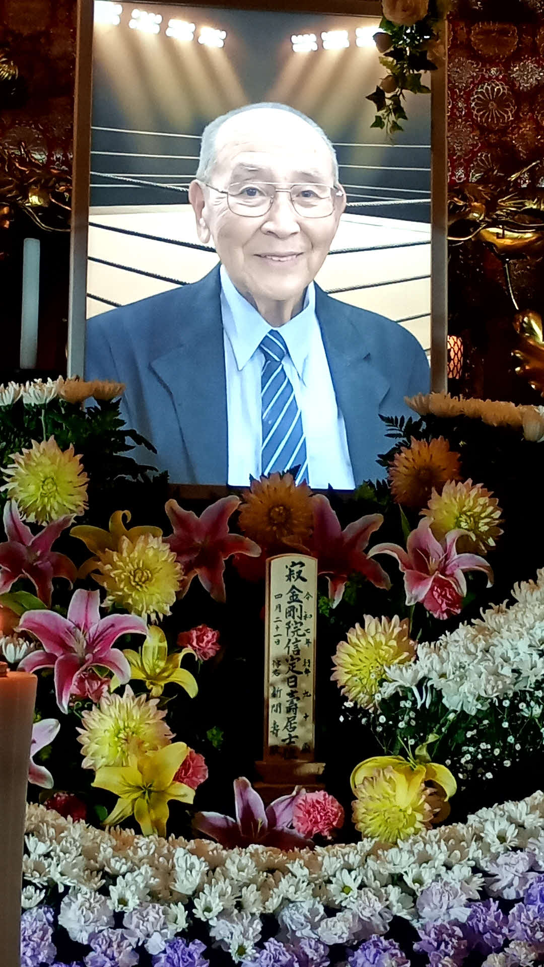 新間寿さんの通夜が都内の感通寺でとりおこなわれた