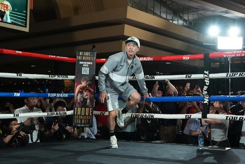 ラスベガスMGMグランドで行われるイベントに登場する井上（撮影・菅敏）