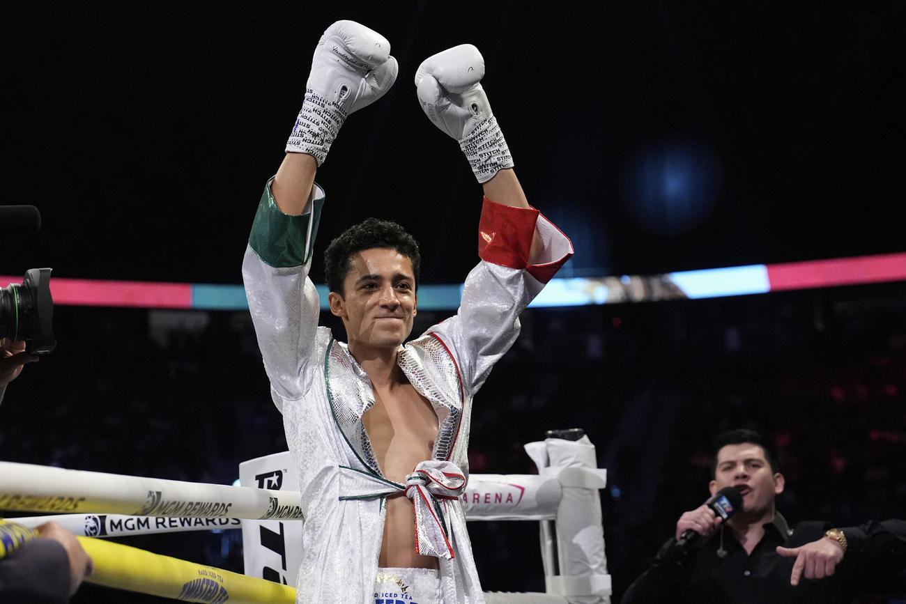 3度目の防衛に成功したエスピノサ（AP）