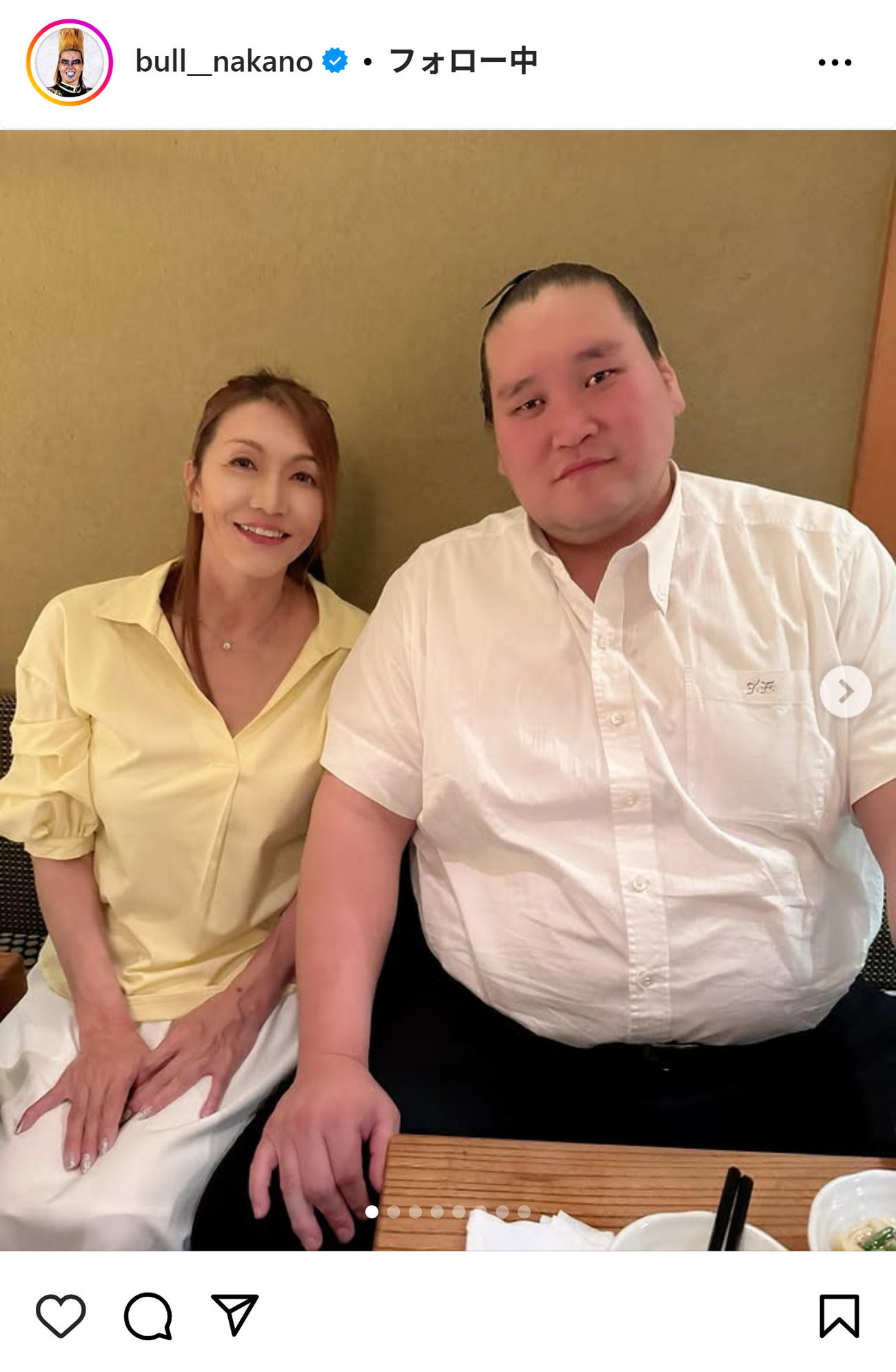 照ノ富士親方とのツーショットを投稿したブル中野（インスタグラムから）
