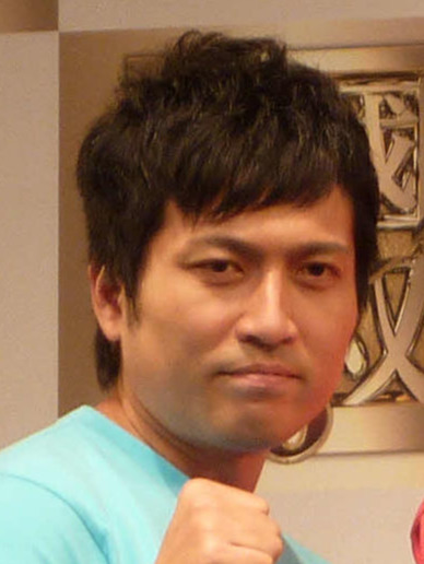 重岡謙作＝10年10月