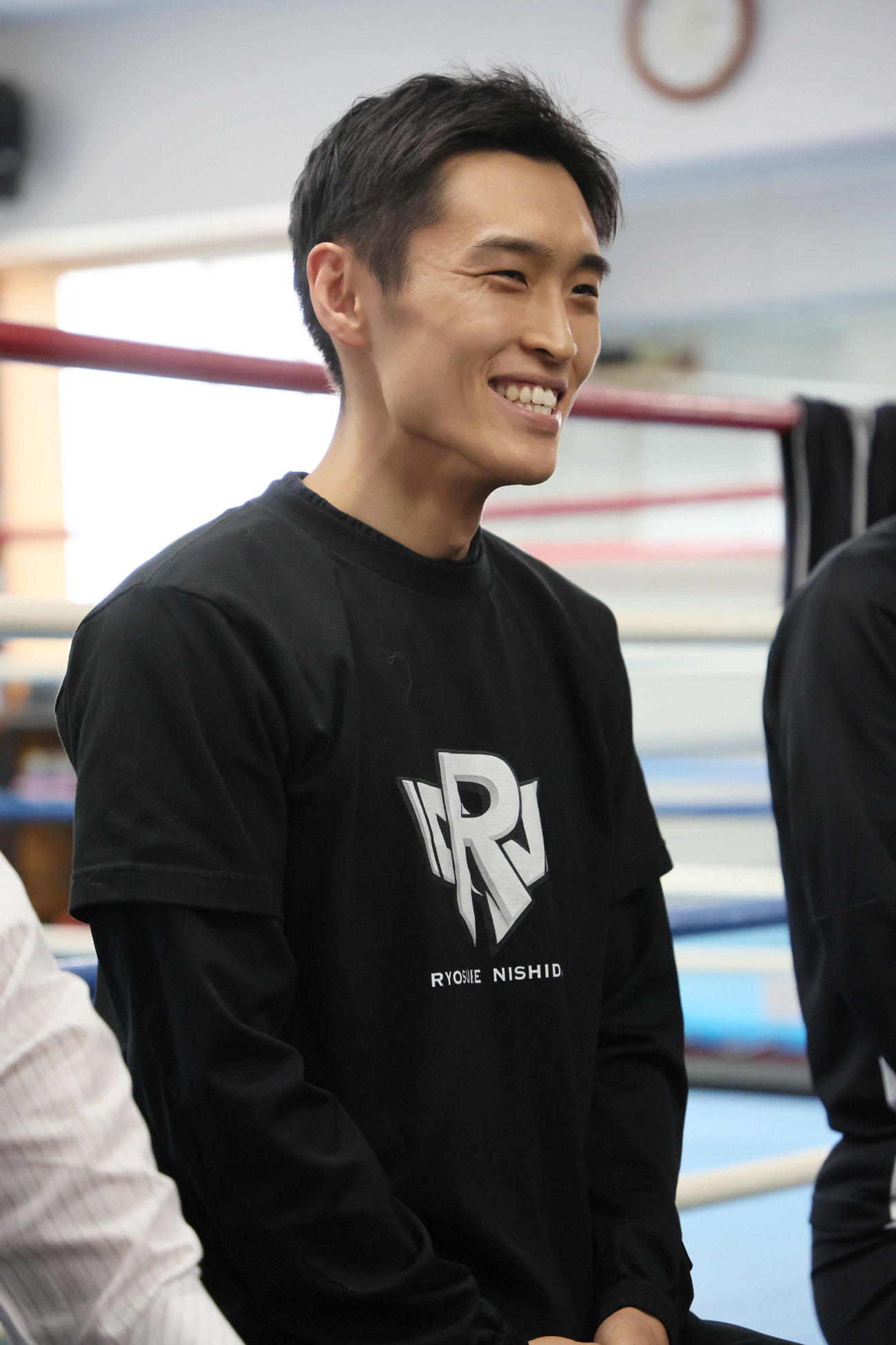 笑顔を見せる西田凌佑（撮影・宮崎幸一）