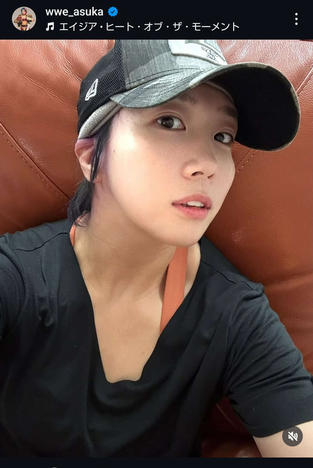ほぼノーメイクの顔写真を公開したWWEアスカ（インスタグラムから）