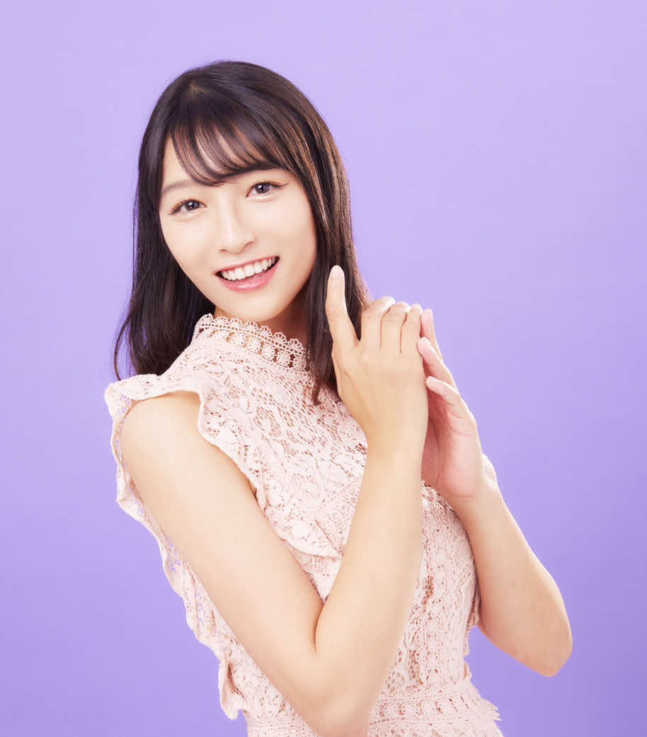 増田陸の試合でラウンドガールを務める仁美