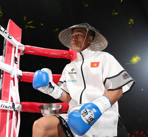 ボクシング】坪井智也が日本最速タイのプロ2戦目で初タイトル「すごく