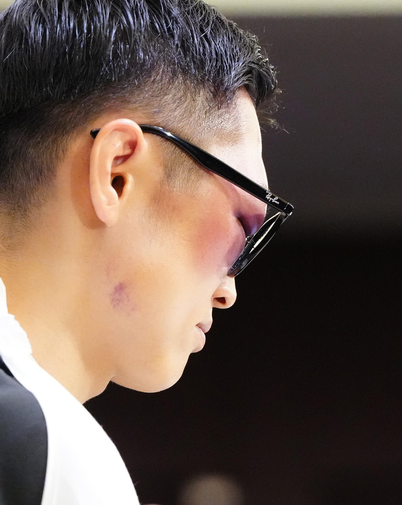 中谷とのWBC、IBF世界バンタム級王座統一戦の一夜明け会見に臨む西田（撮影・江口和貴）