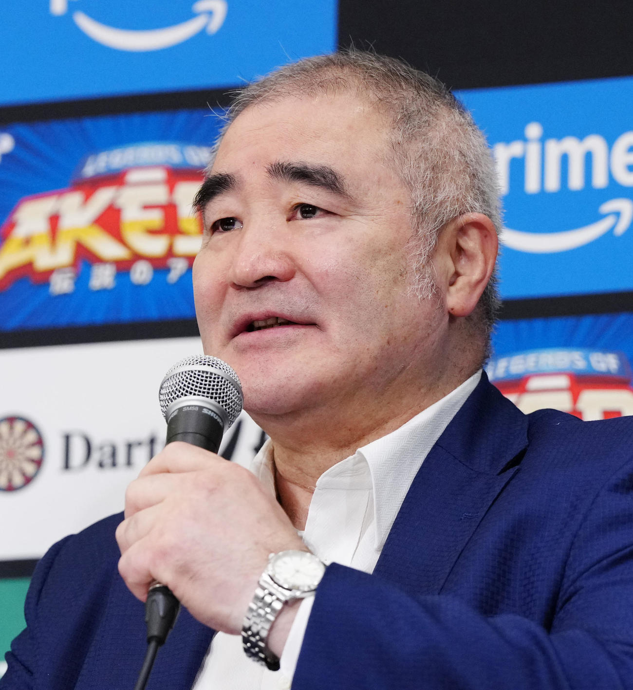 那須川の一夜明け会見に同席する帝拳ジム浜田代表（撮影・江口和貴）
