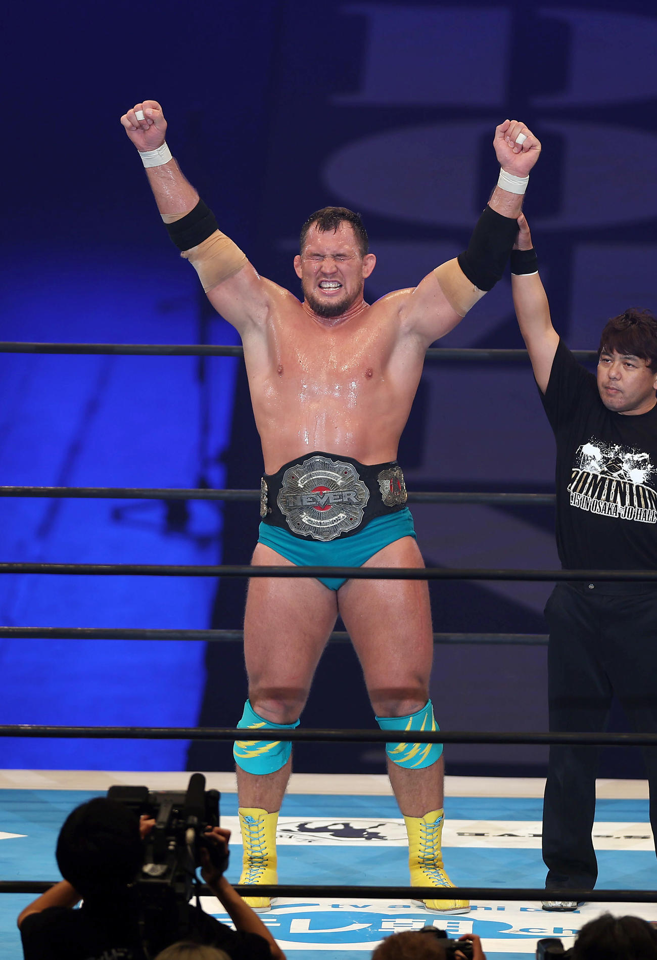 KONOSUKE TAKESHITA対ボルチン・オレッグ　KONOSUKE TAKESHITAに勝利したボルチン・オレッグ（撮影・前田充）