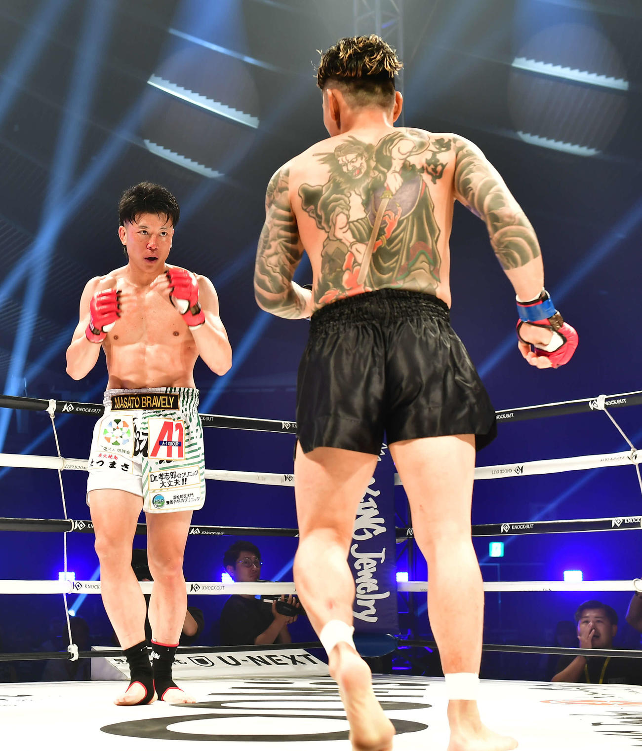 【KNOCK OUT】医師格闘家MASATOまさかの反則負け 救急専攻医の“闘うドクター” - 格闘技写真ニュース : 日刊スポーツ