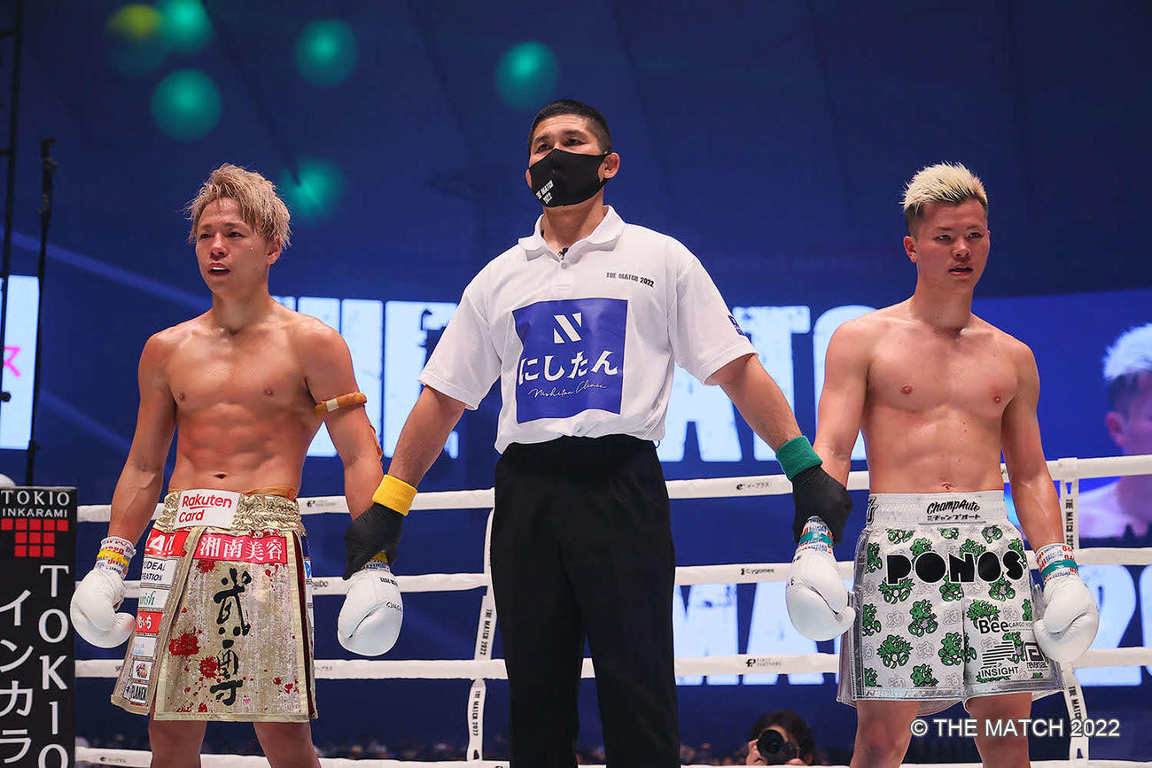 那須川天心（右）対武尊がファン投票1位に選ばれた（C）AbemaTV,Inc.