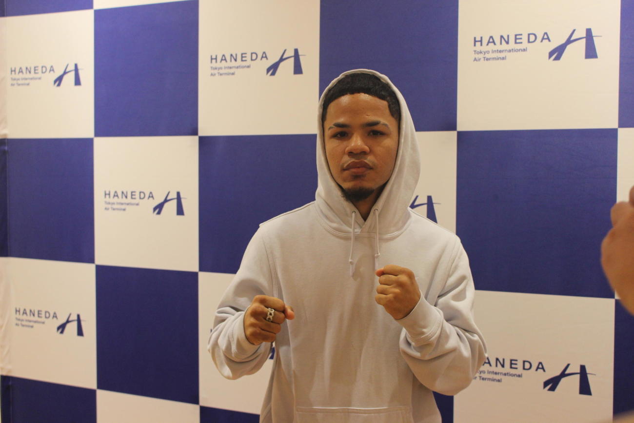 30日に横浜BUNTAIで高見亨介（帝拳）の挑戦を受けるために来日したWBA世界ライトフライ級王者のエリック・ロサ（撮影・首藤正徳）