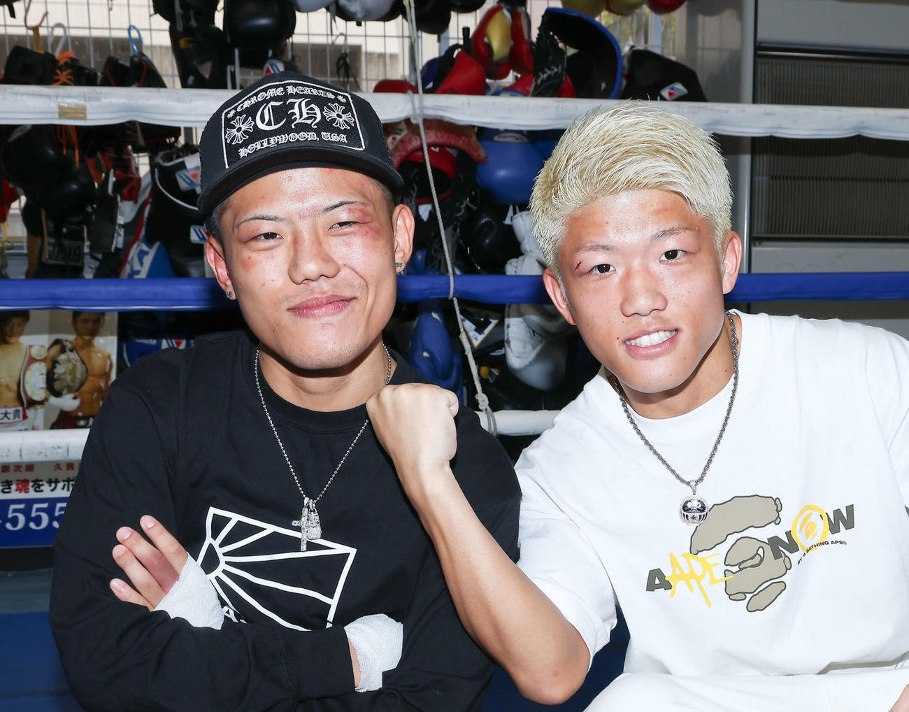 重岡優大（左）と弟の銀次朗（2023年10月8日撮影）