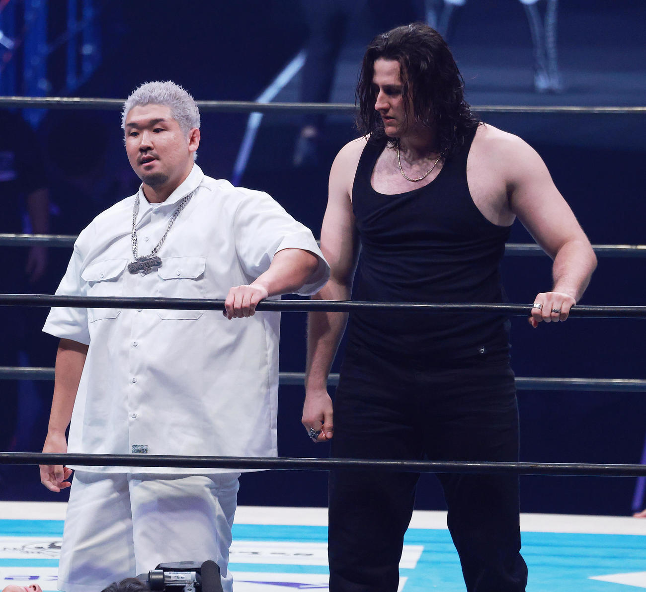 中島佑斗（左）ととオスカー・ロイべ（撮影・中島郁夫）
