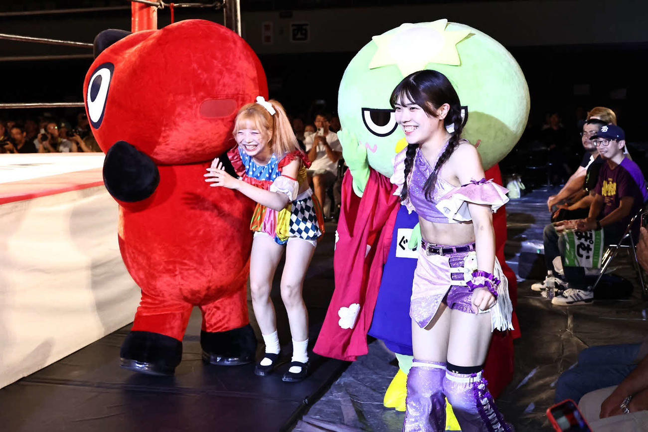 タッグマッチで戦った！？（左から）あかべぇ、原宿ぽむ、カッパぐりーん、小夏れん