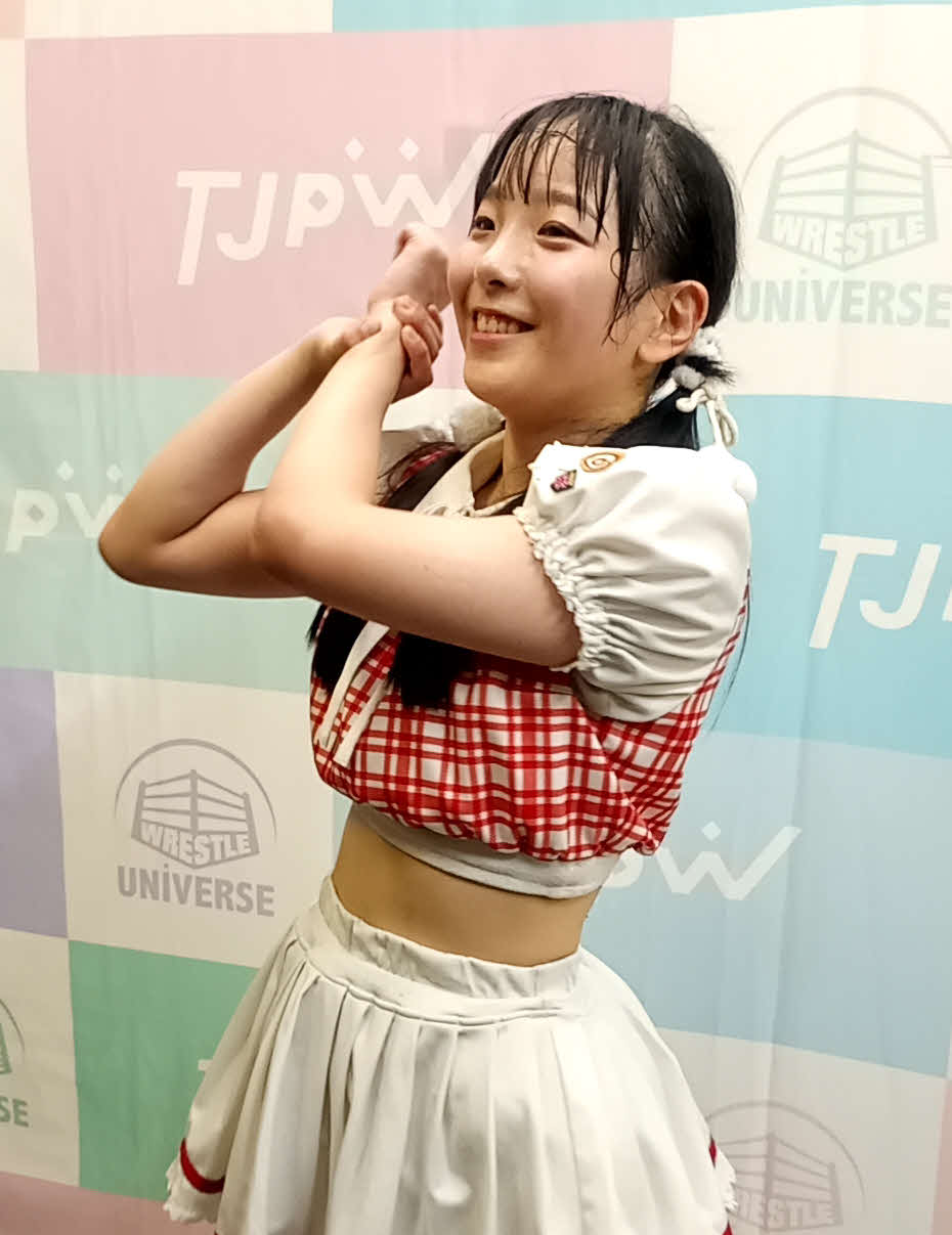 「応援しないとコアラクラッチしちゃうぞ」とアピールした高見汐珠
