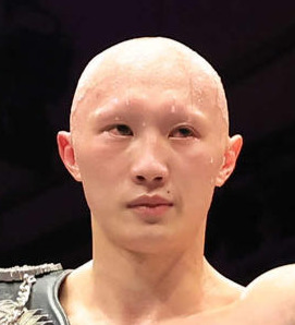 松本圭佑（2024年10月撮影）