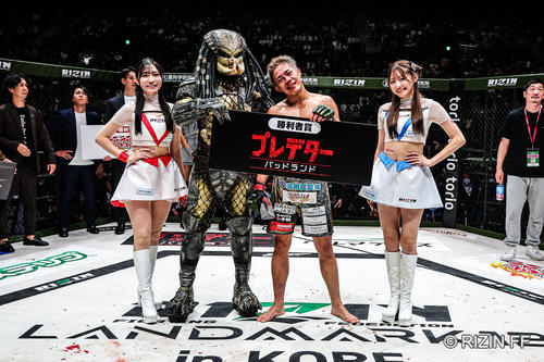 RIZIN】19歳秋元強真TKO勝ち、萩原京平との因縁対決制す 伊澤星花が