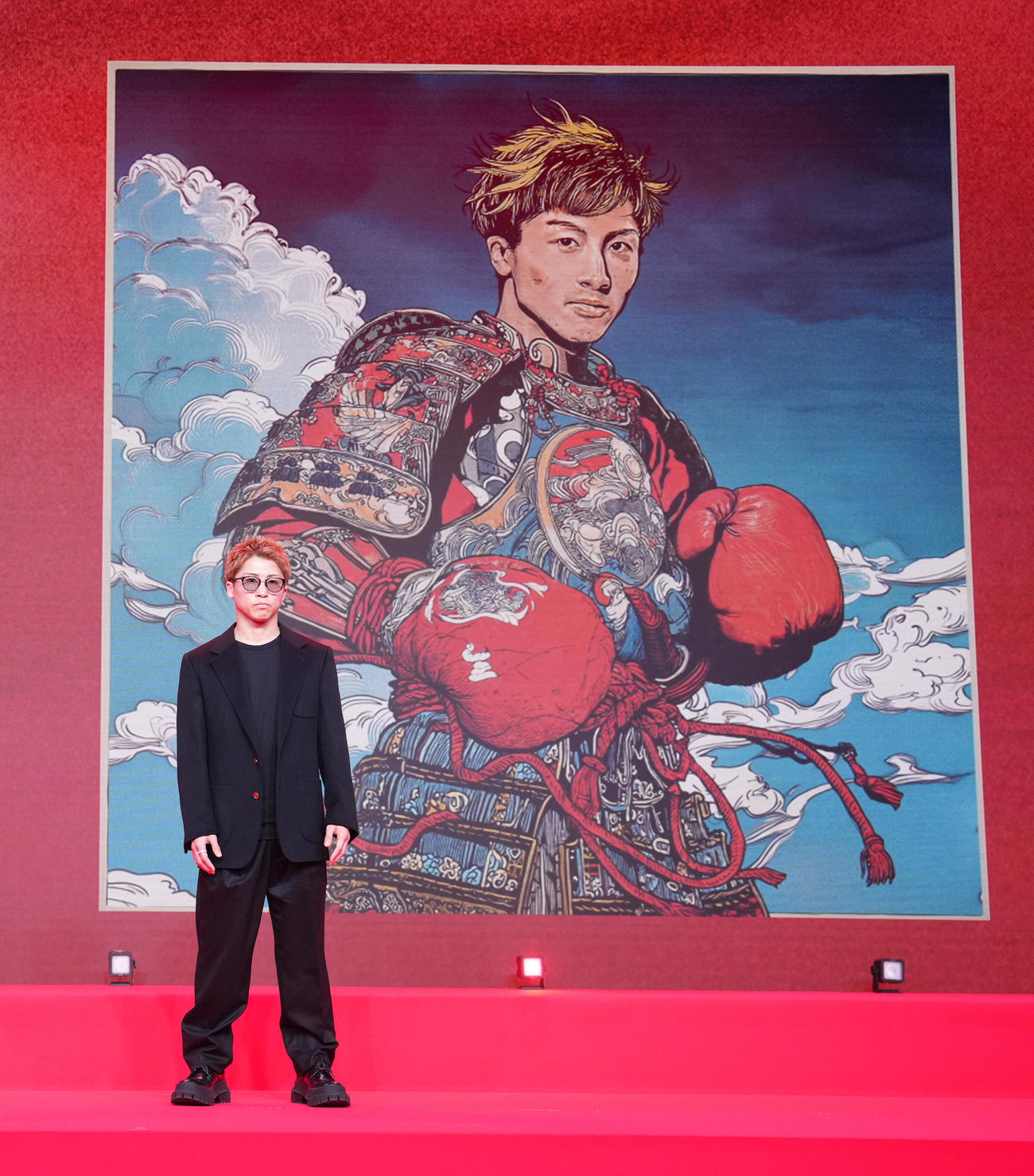 会見に登場した井上（撮影・足立雅史）