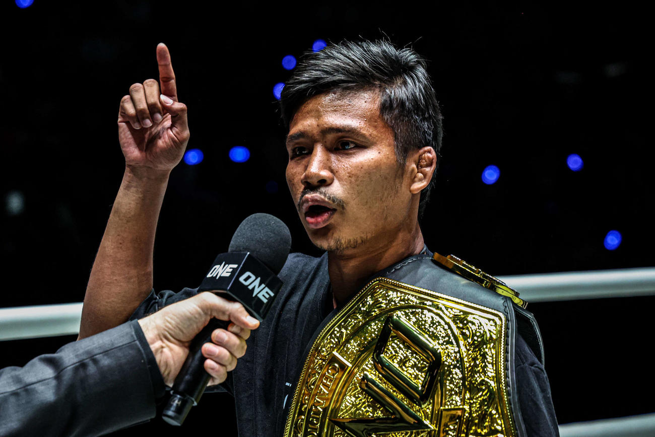 リングに登場し日本大会への意欲を語ったスーパーレック（C）ONE Championship
