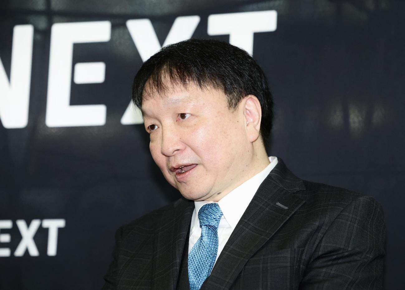 記者の質問に答える大橋会長（撮影・河田真司）