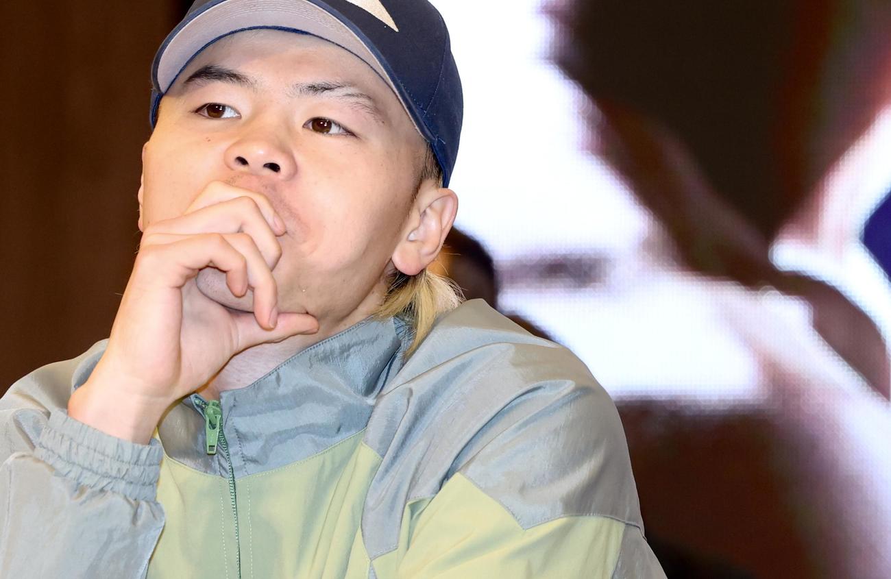 試合前会見に臨む那須川（撮影・河田真司）