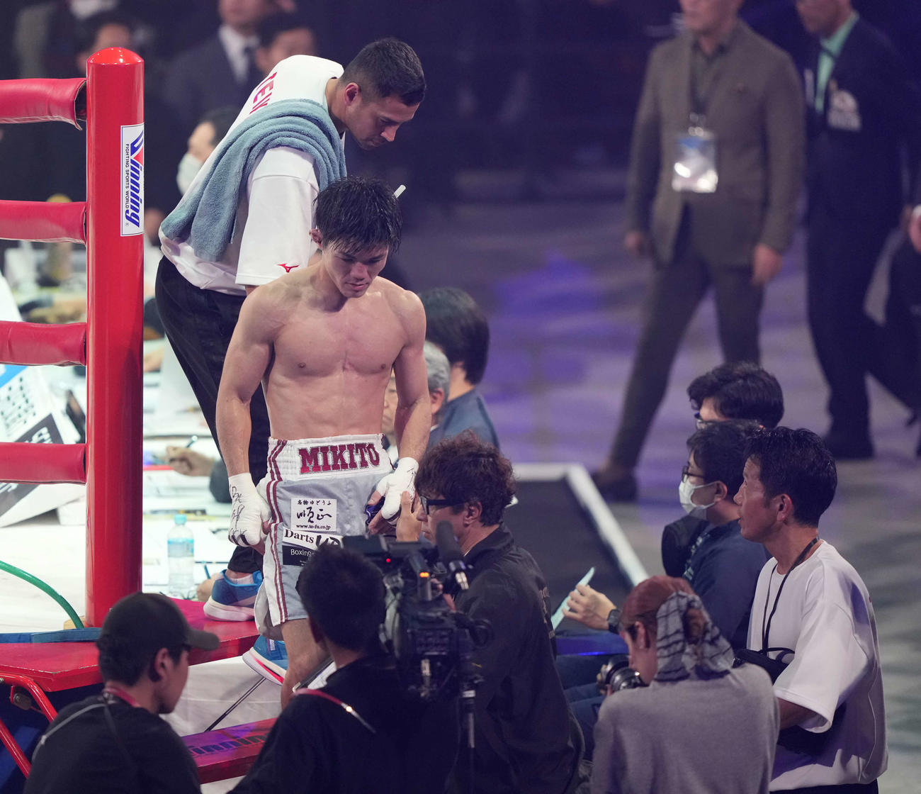 IBF世界フェザー級挑戦者決定12回戦　中野幹士対ライース・アリーム　ライース・アリームに敗れた中野幹士（撮影・井上学）