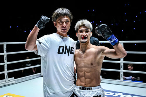 ONE】“広島から世界へ”の芝宏二郎が64秒KOでボーナス獲得「与座選手の