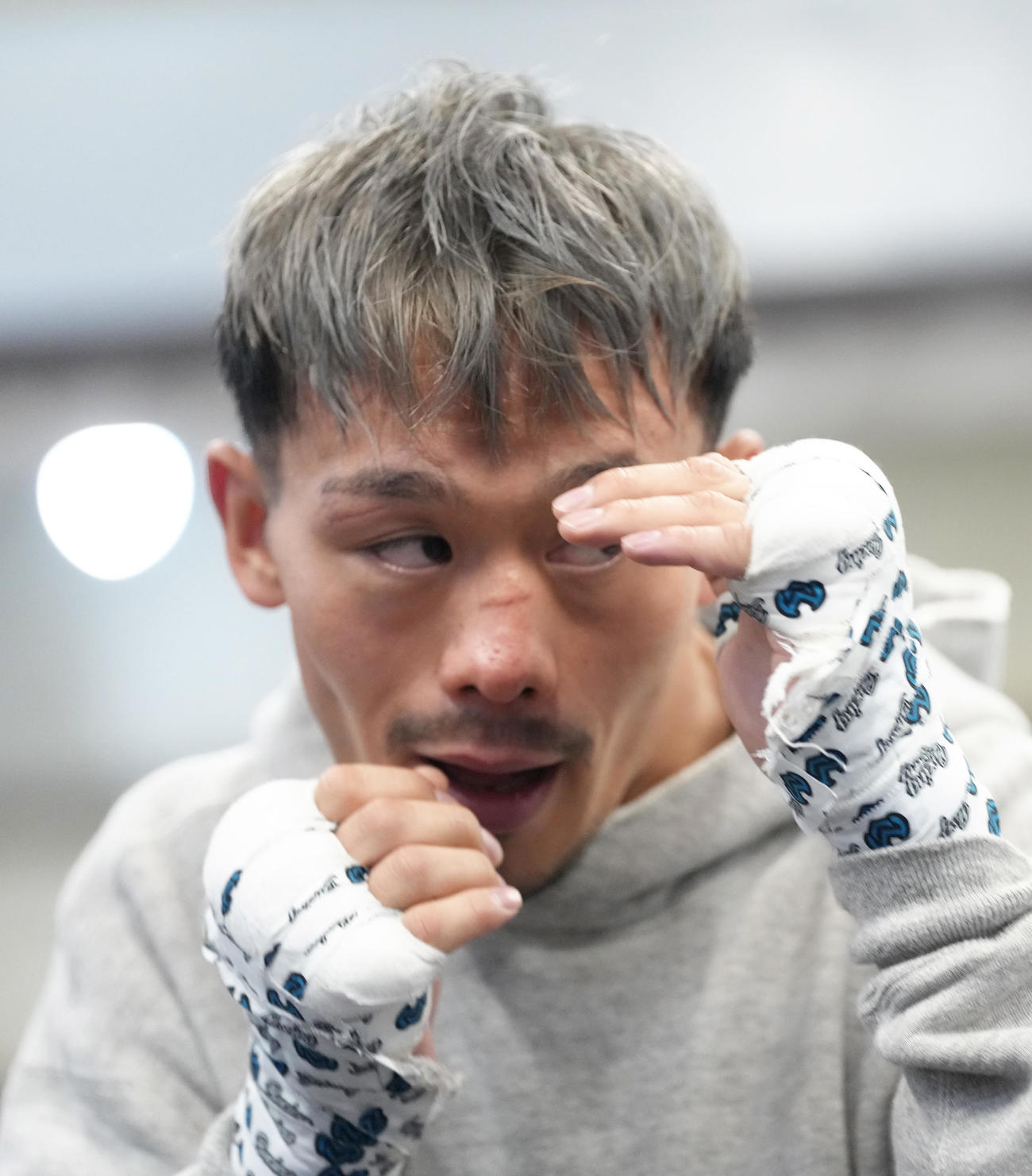 練習を公開した堤（撮影・足立雅史）