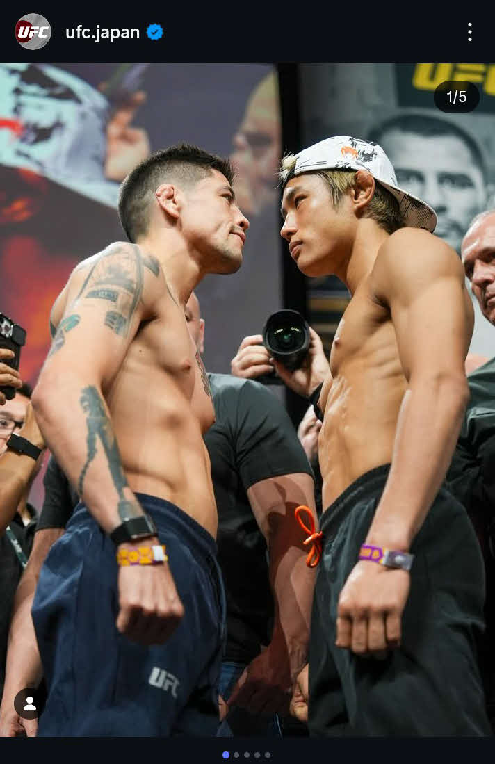 元UFCフライ級王者で同級2位のブランドン・モレノ（左）とフェースオフする同級5位平良達郎（UFCジャパン公式インスタグラムから）
