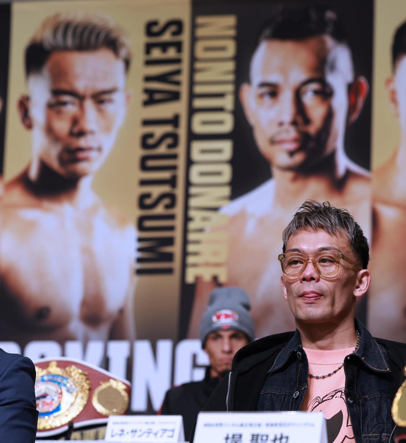 会見するWBA世界バンタム王者の堤（撮影・野上伸悟）